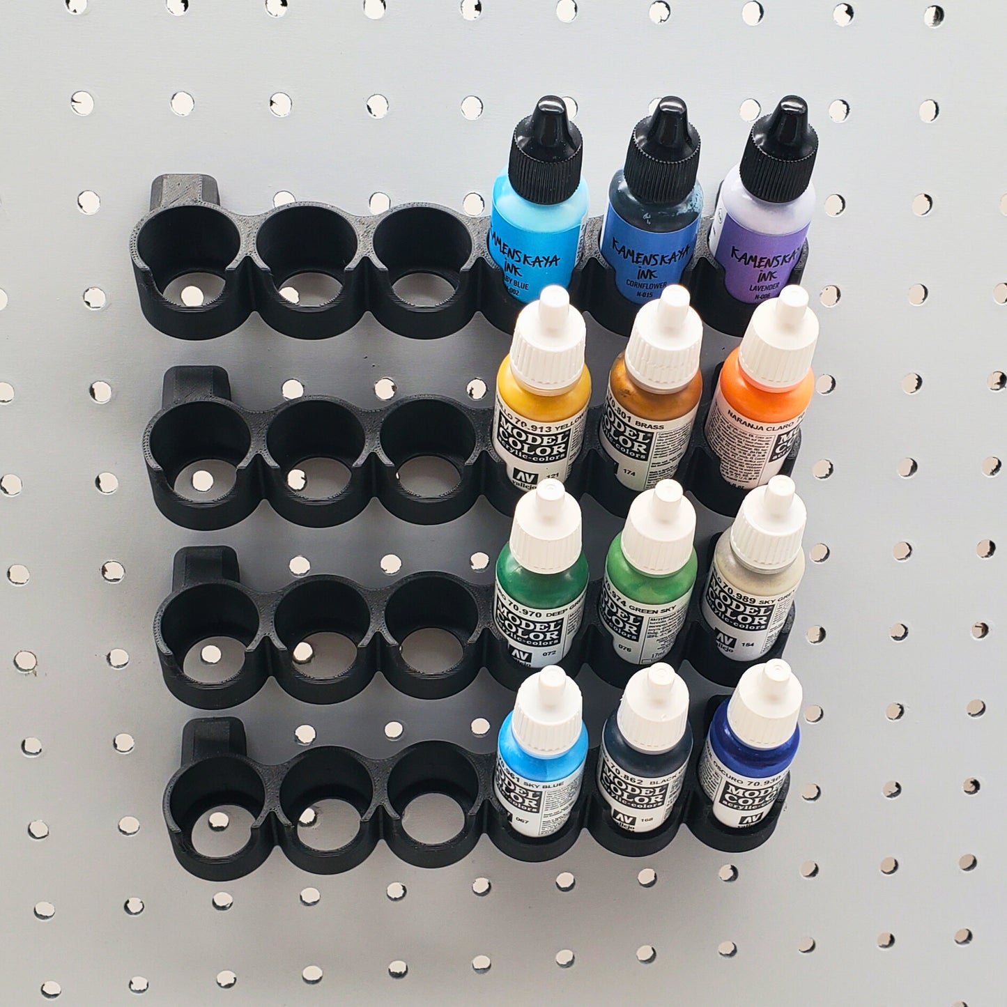 17/18mL Angled Paint Display | 6 Spot | 1/4" Pegboard Compatible