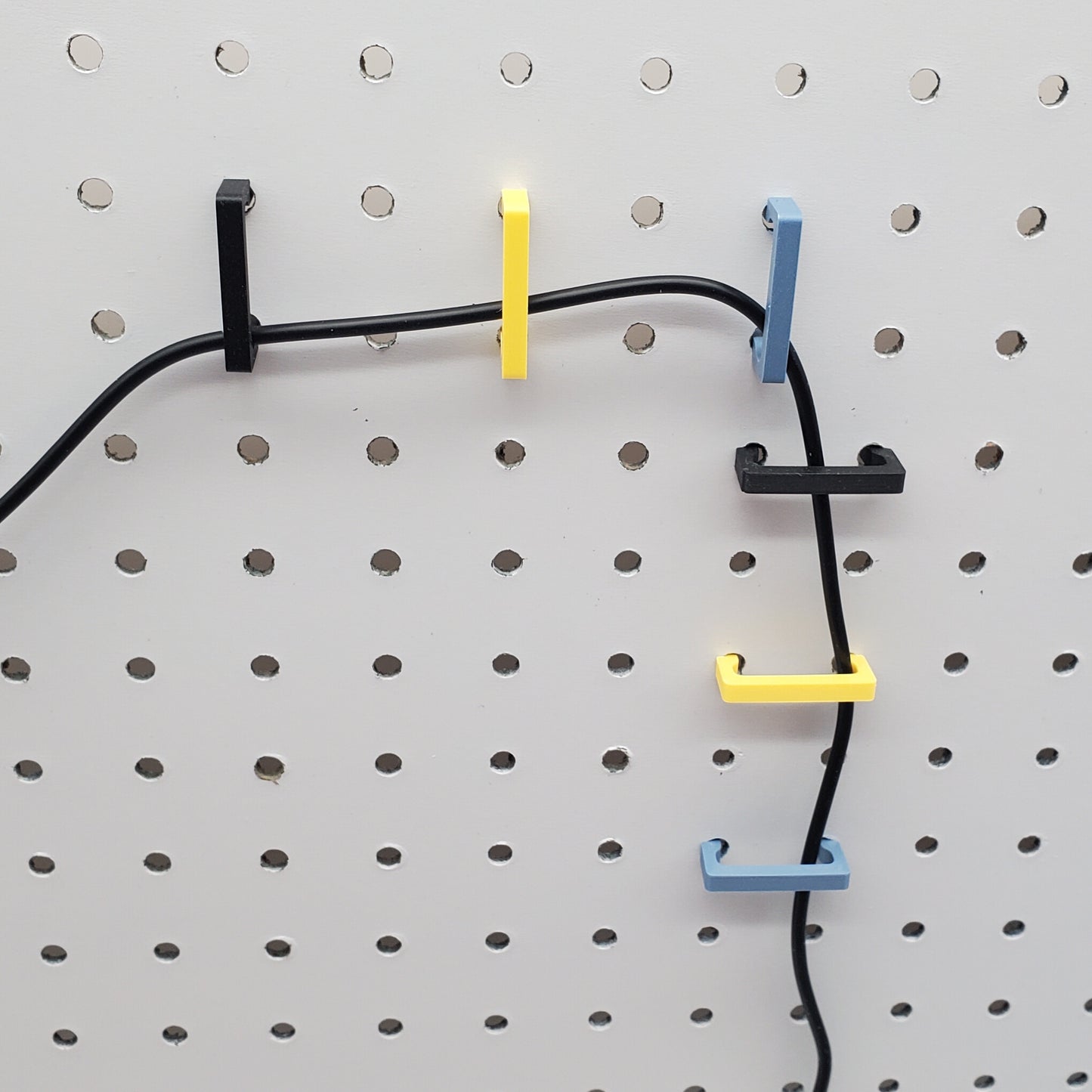 Horizontal Wire Clip for 1/4" Pegboard | Holds Wires, Cords, Power Cables