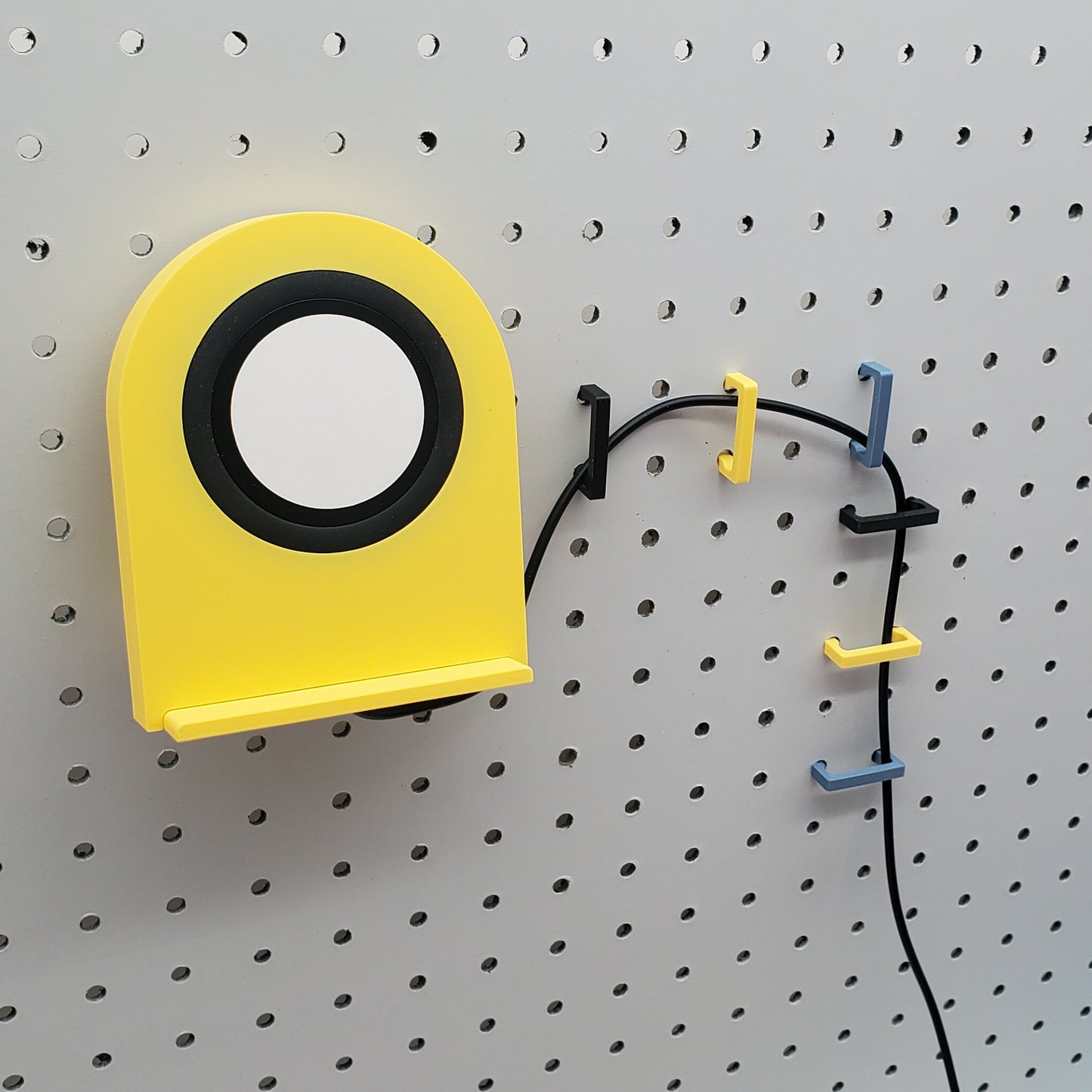 Horizontal Wire Clip for 1/4" Pegboard | Holds Wires, Cords, Power Cables