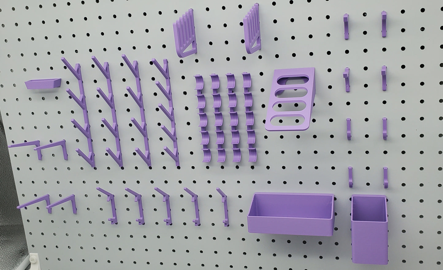 Sewing Accessories Kit, Medium | 1/4" Pegboard Compatible