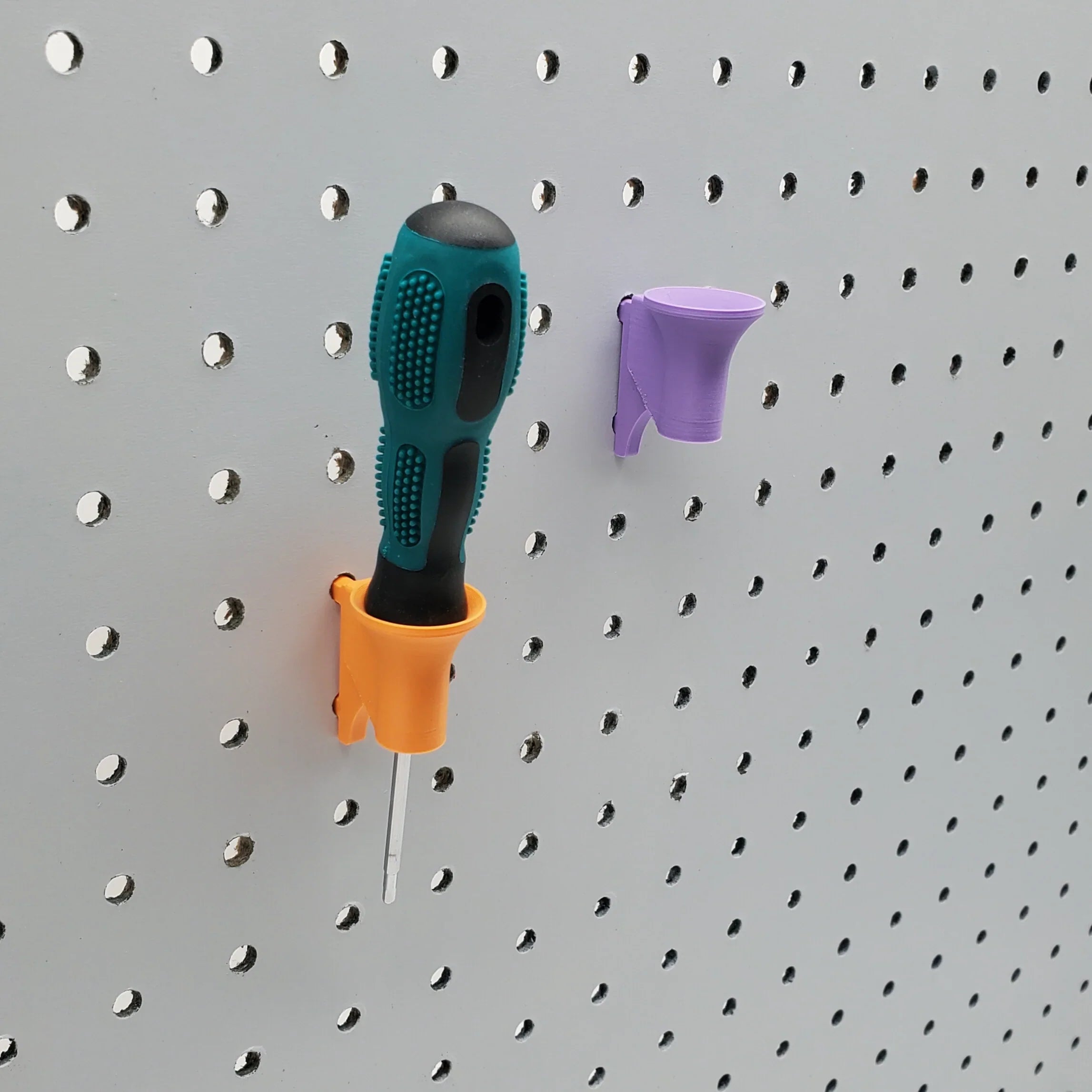 Single Screwdriver Holder, 1/4" for pegboard — view 2