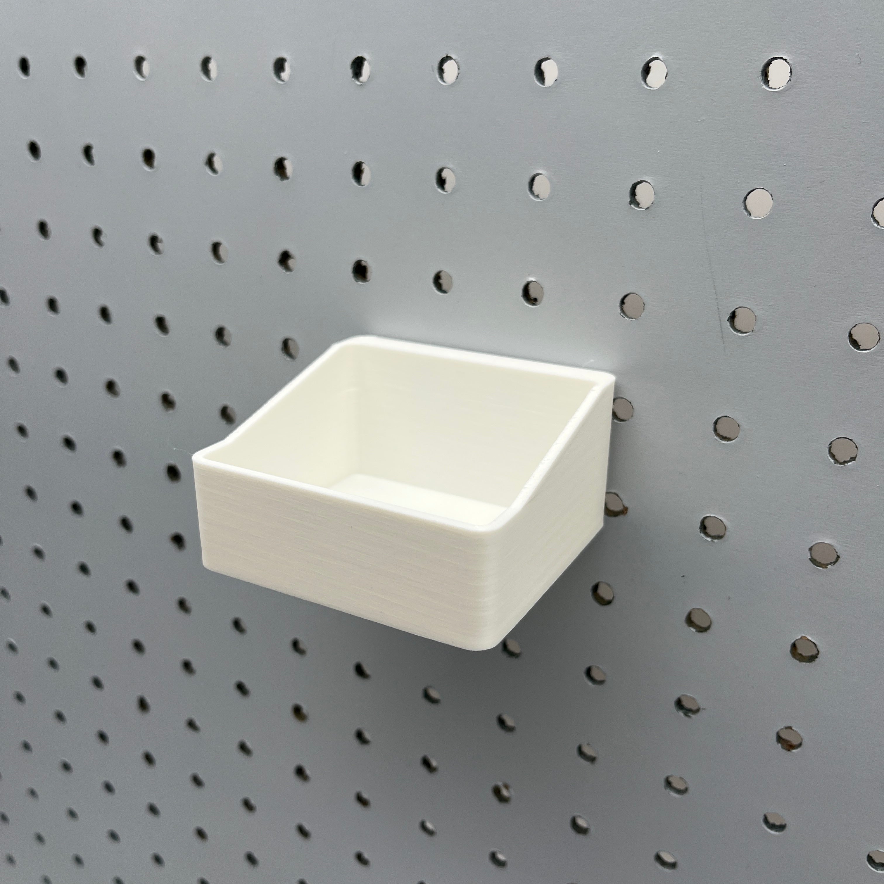 Pegboard Bins, 1/4", Short, W:3" — view 4