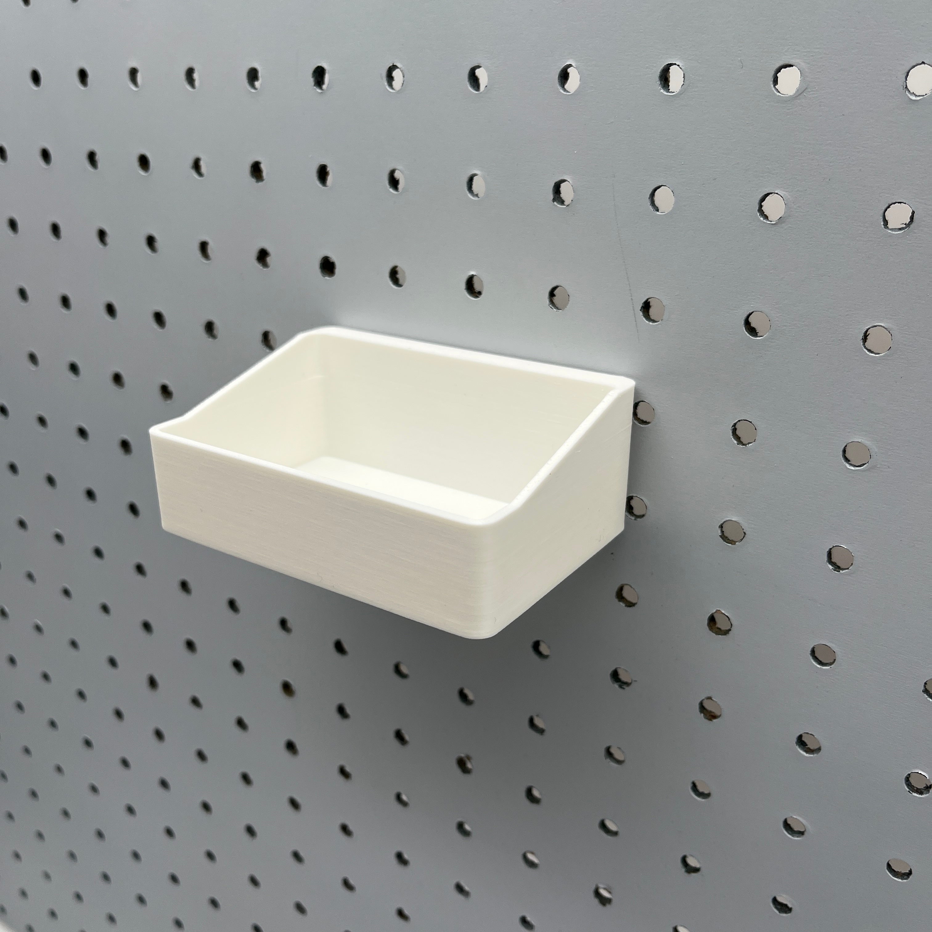 Pegboard Bins, 1/4", Short, W:4" — view 6
