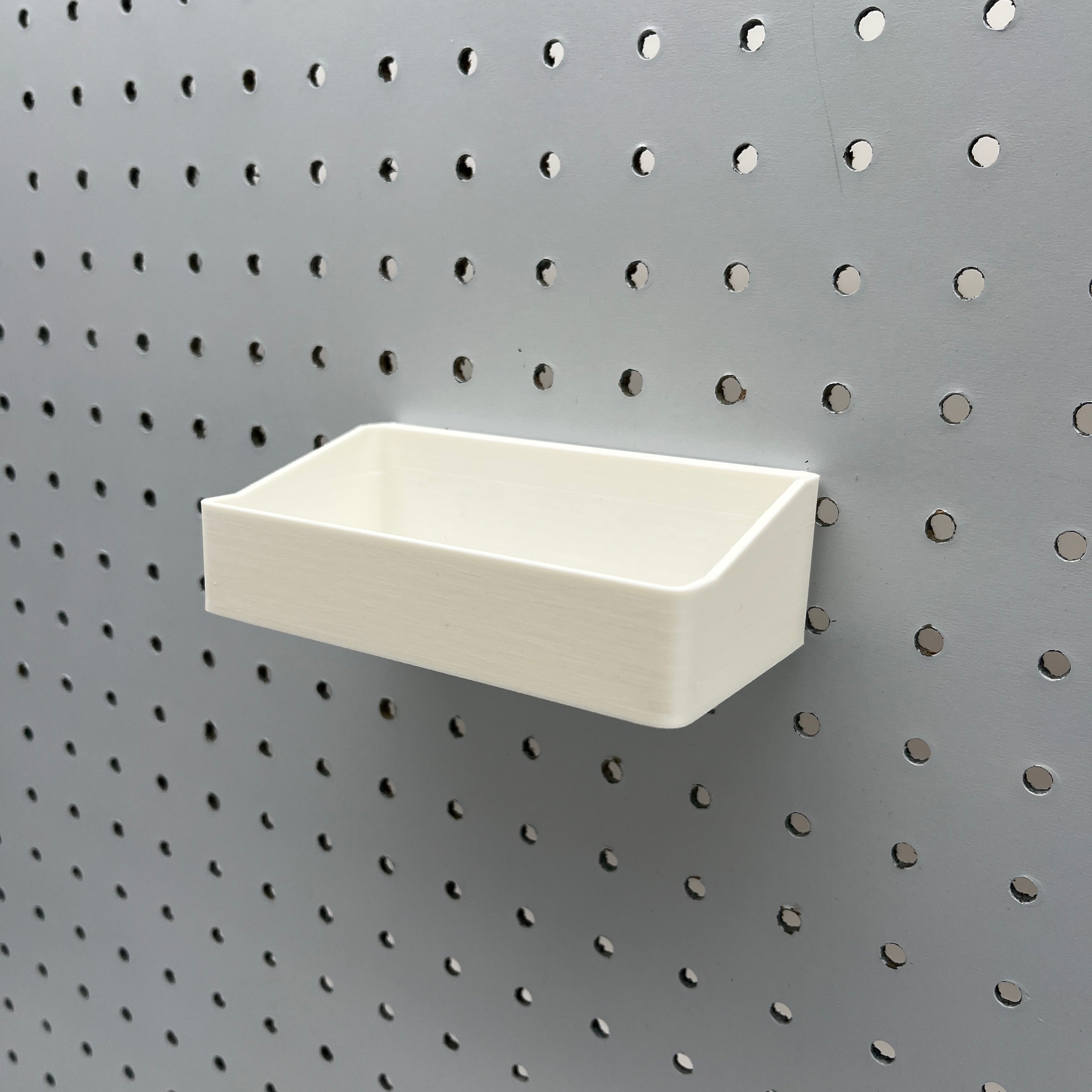 Pegboard Bins, 1/4", Short, W:5" — view 6