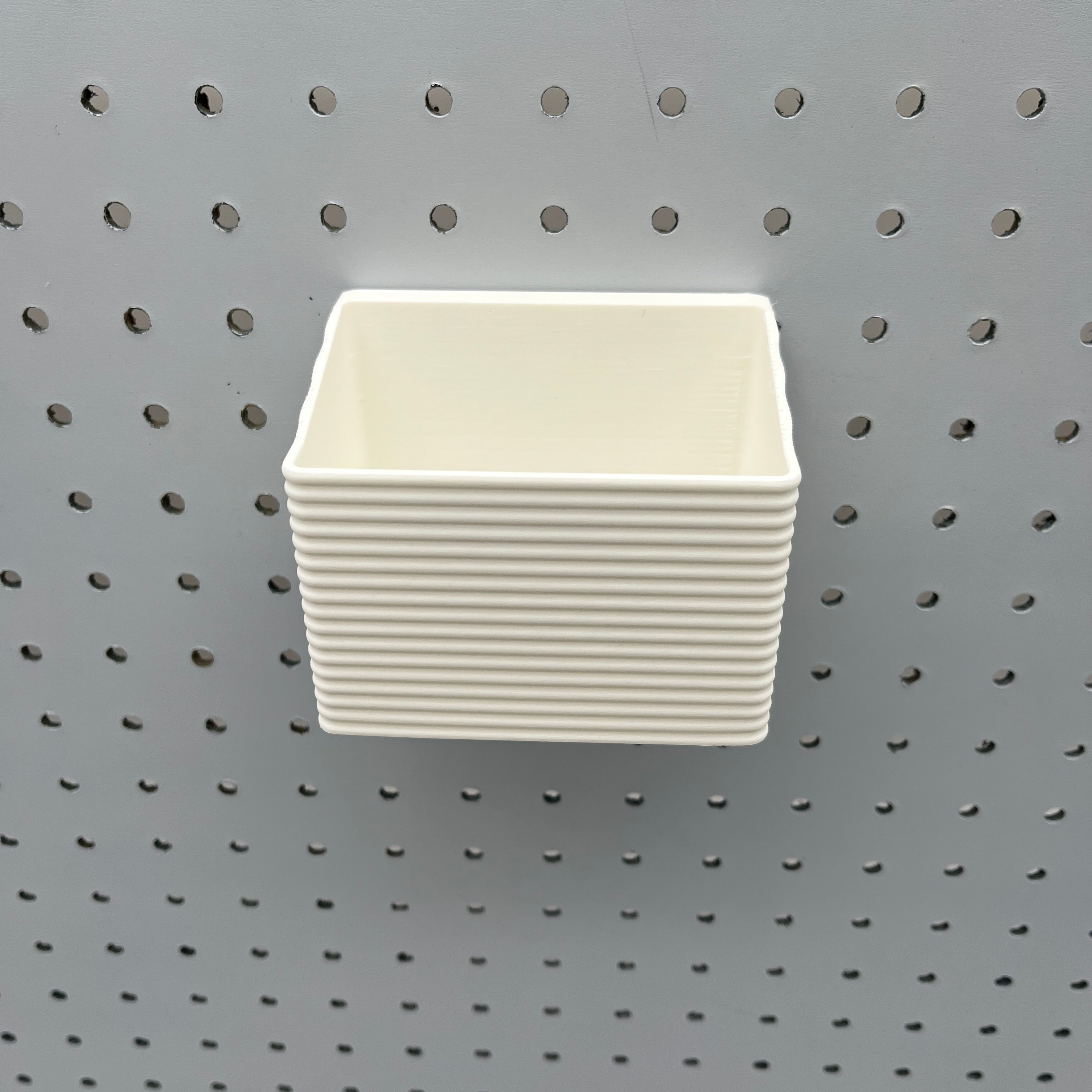 Striped Pegboard Bins, 1/4", Tall, W:4" — view 4