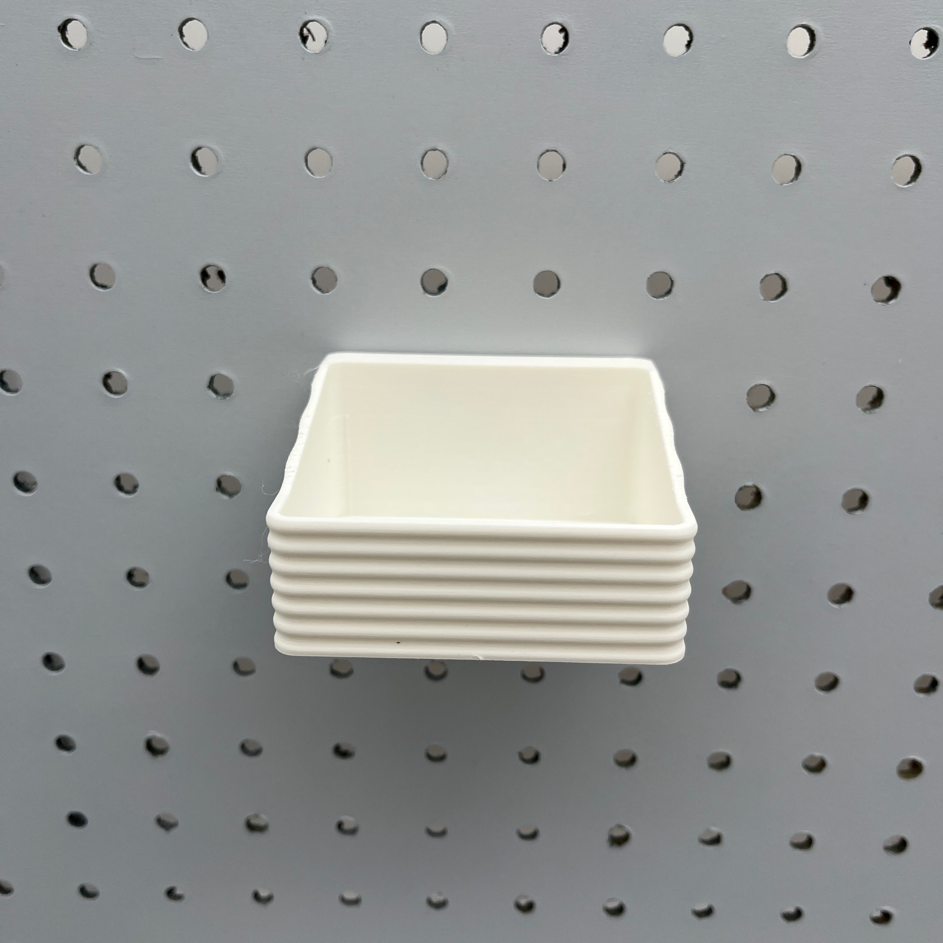 Striped Pegboard Bins, 1/4", Short, W:3" — view 4