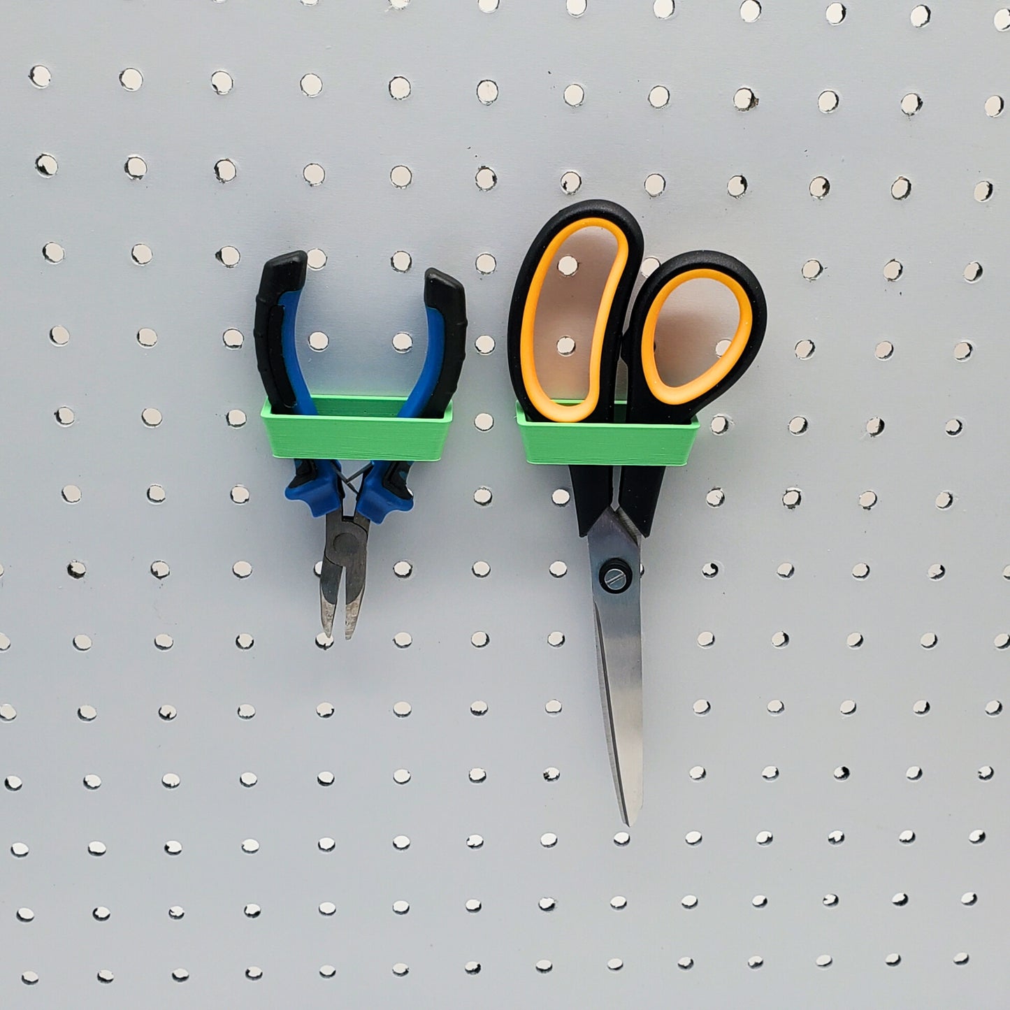 Scissor Holder for 1/4" Pegboards