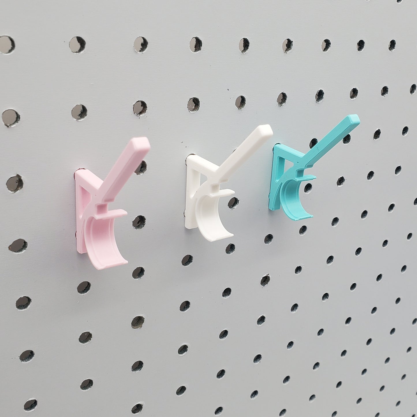 Angled Thread Spool and Bobbin Holder, 1/4" Pegboard Sewing Storage