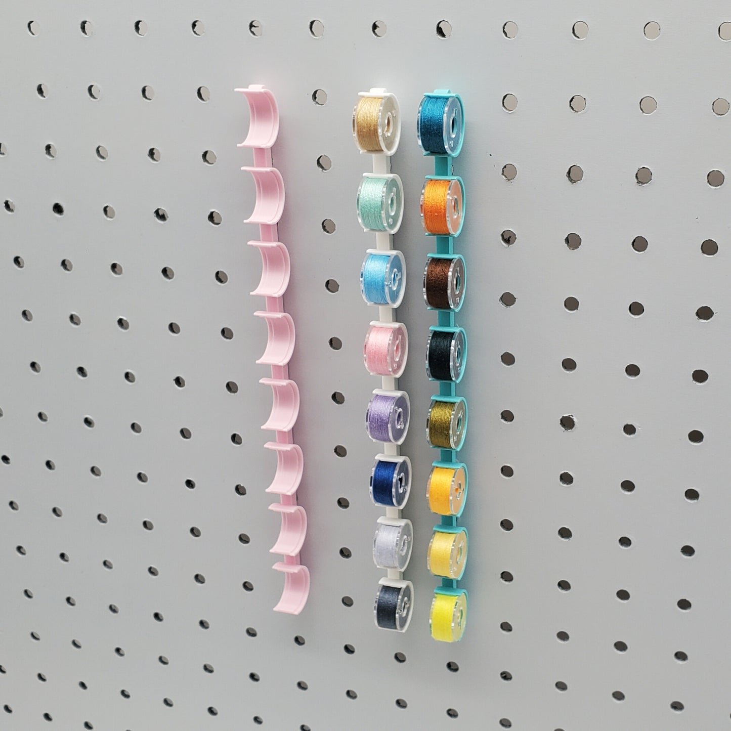 8 Bobbin Display Storage | 1/4" Pegboard Compatible