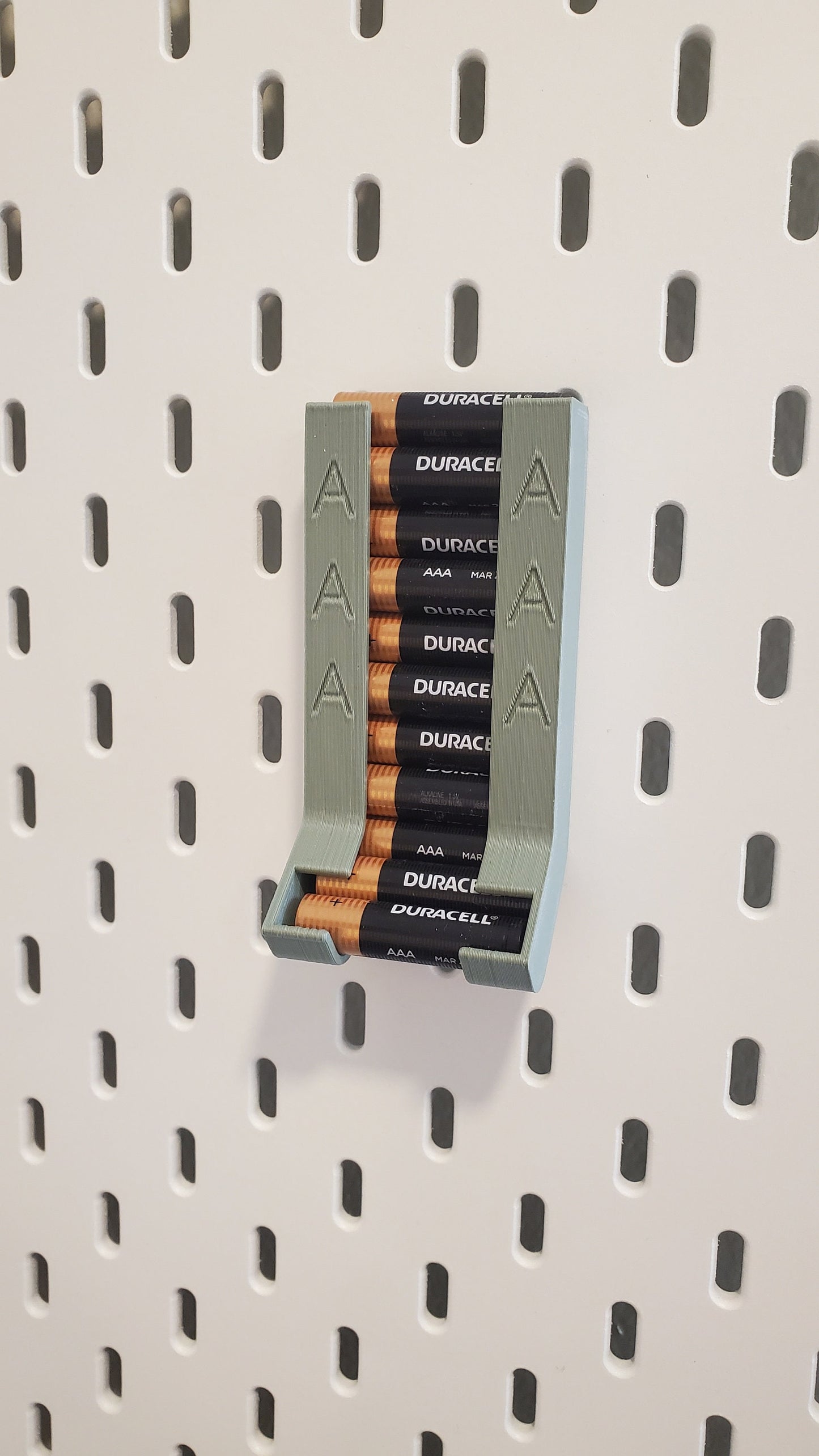 AA or AAA Battery Dispenser for IKEA Skadis